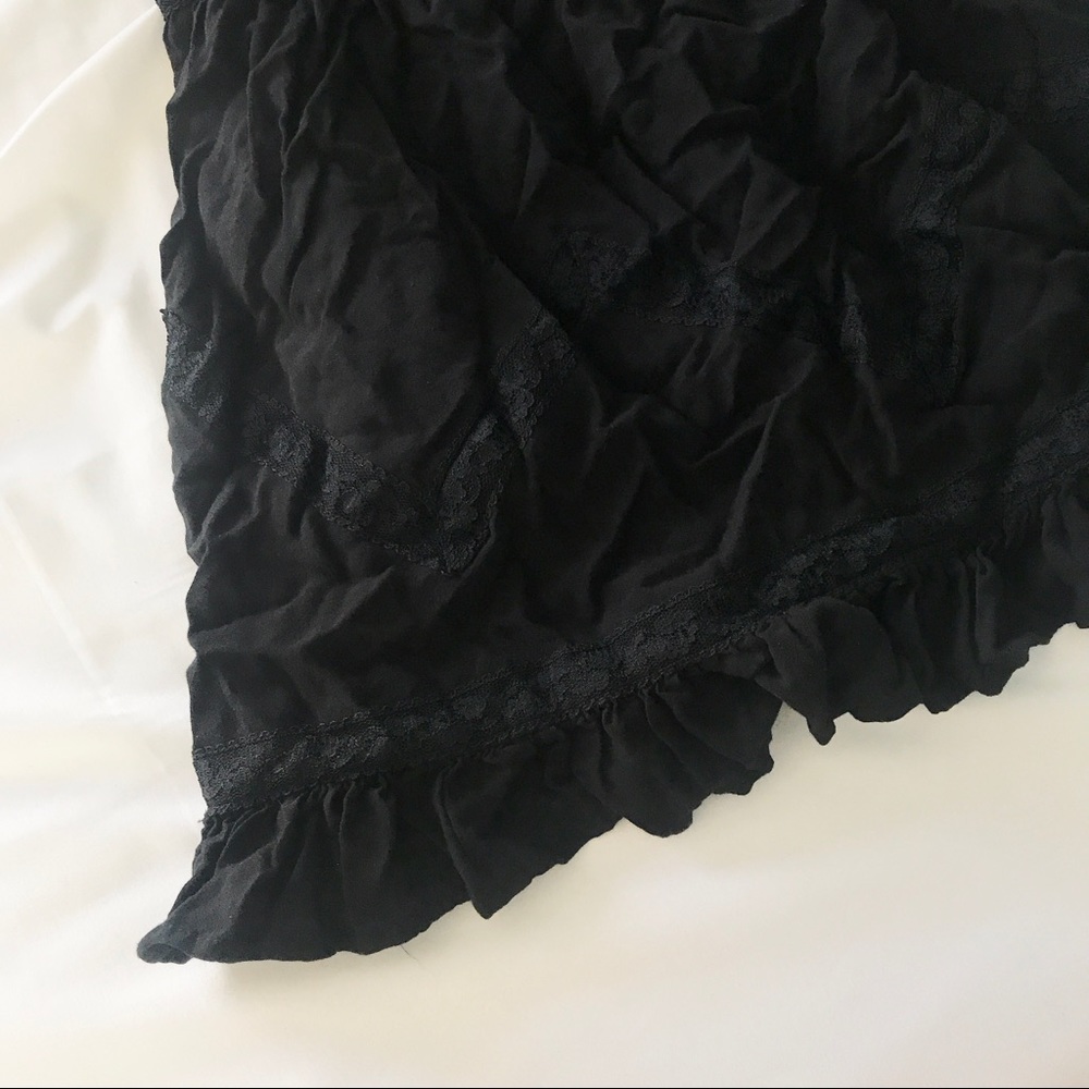 Lacy Dress - Picture 2 of 3
